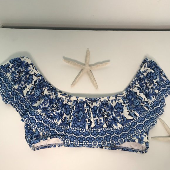 Gianni Bini - Off Shoulder Bikini Top size M/L - Picture 2 of 7